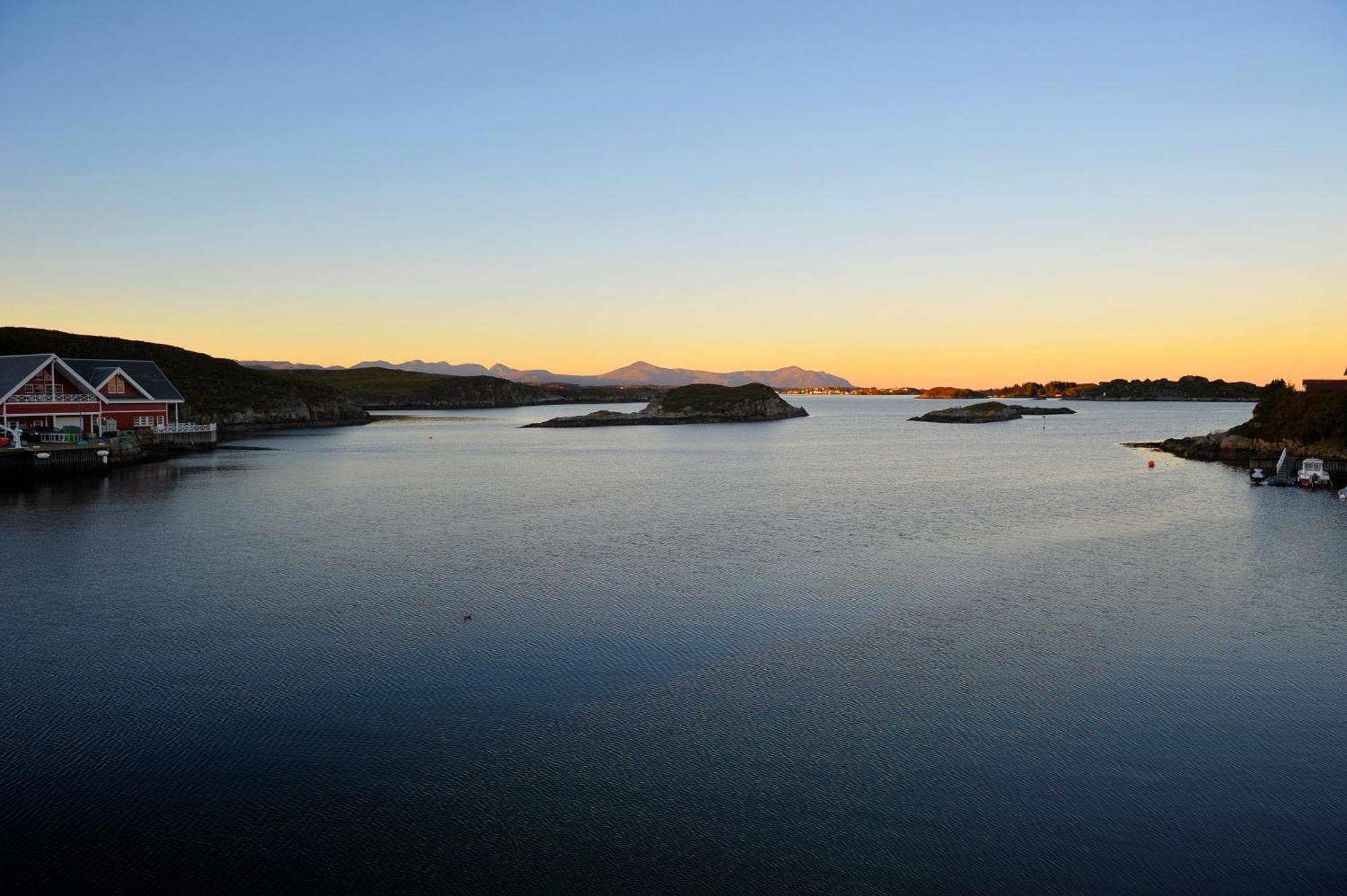 Atlantic Road Seaside Housing Apartment Litlrossoya ภายนอก รูปภาพ
